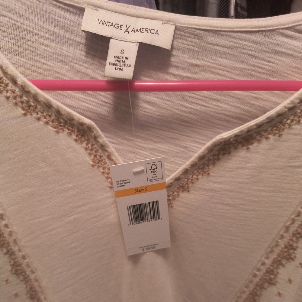 Vintage American embroidered soft new wit tag shirt sz small - Picture 3 of 5